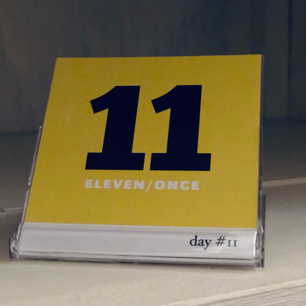 Small DAILY Desk Calendar
